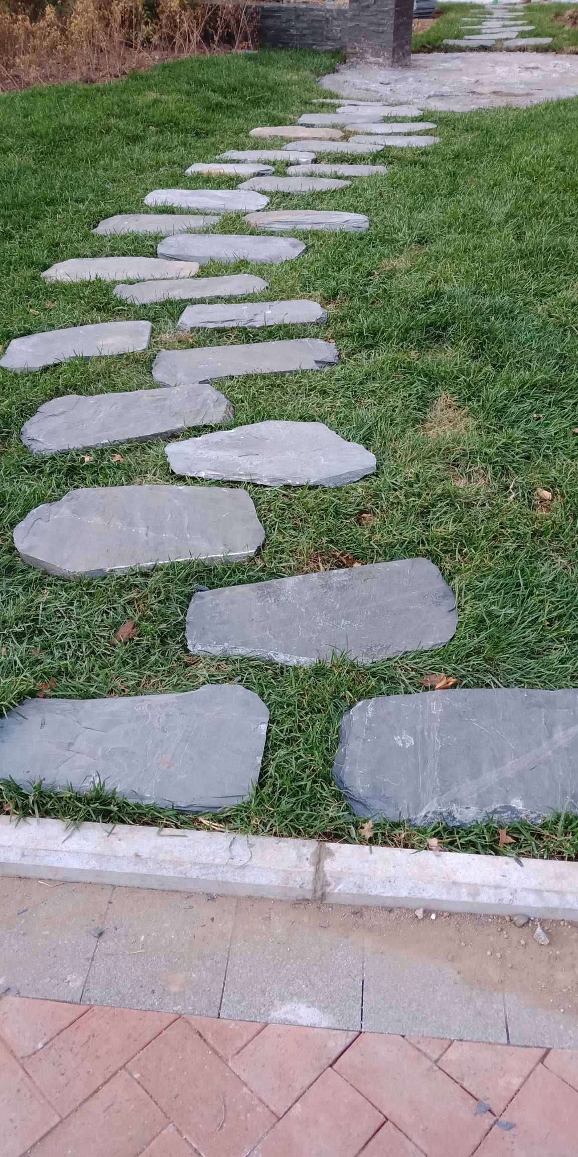 天然石材铺装施工全流程指南